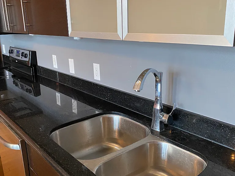 139 E Main St #205 — Photo 23