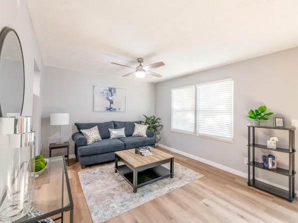 859 Regal Path Ln, Decatur, GA 30030