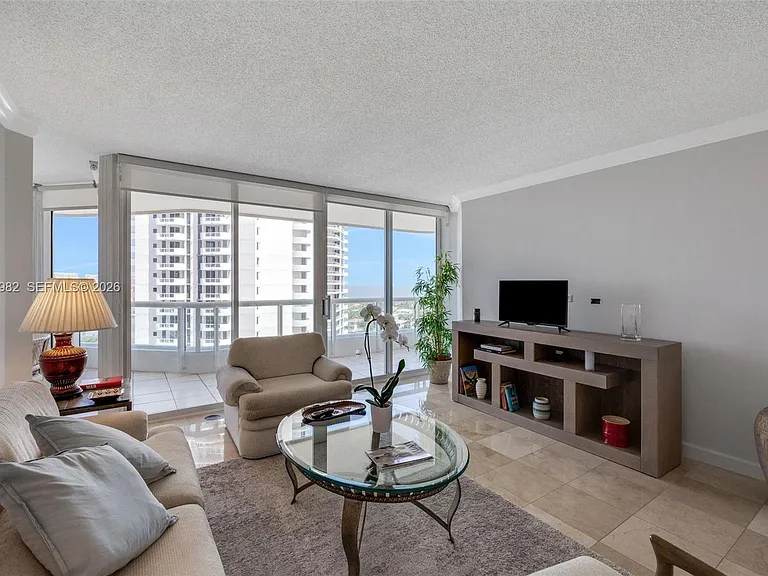 21205 Yacht Club Dr #1802 — Photo 4