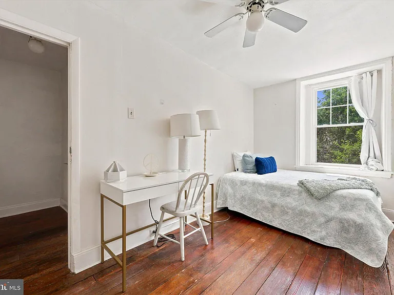 110 Dawson St — Photo 10