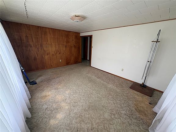 5th image of 120 N Milton St