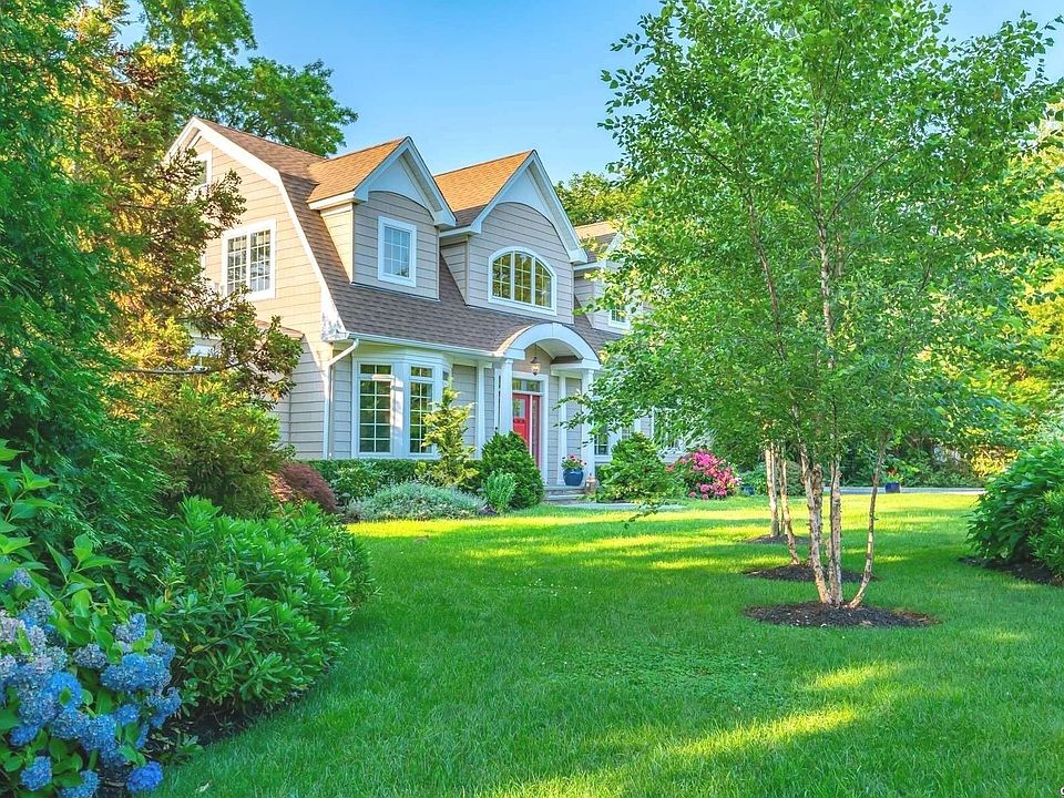 15305 New Suffolk Avenue, New Suffolk, NY 11956 Zillow