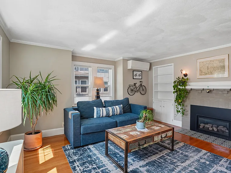 3 Woburn St — Photo 11