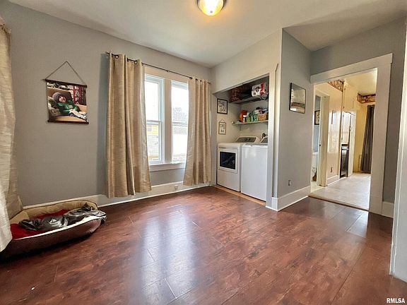 5th image of 107 N Strickler Ave