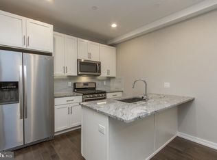 613-15 S 7th St #2R, Philadelphia, PA 19147