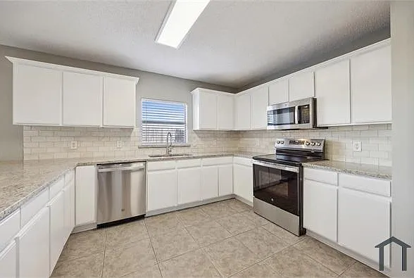 217 Amber Ridge Dr — Photo 12