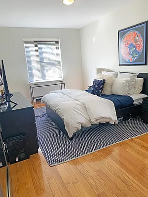 Rented by Stonehenge NYC LLC | media 49