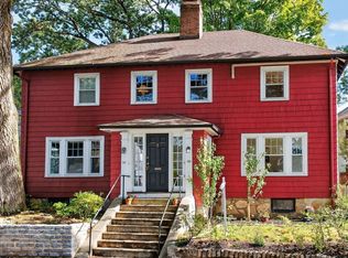 98 Bourne St #98, Jamaica Plain, MA 02130