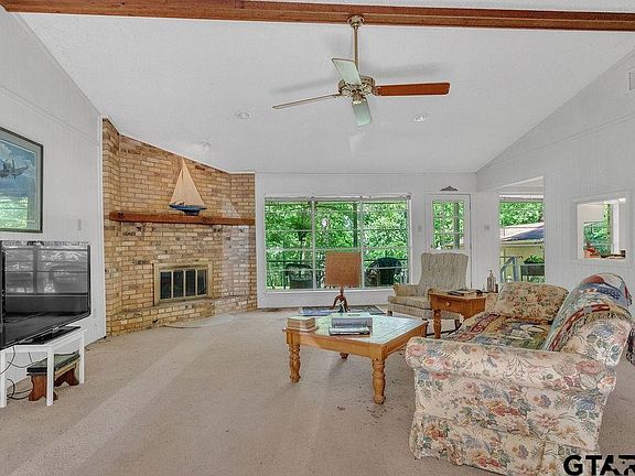 2nd image of 1425 Hideaway Ln W