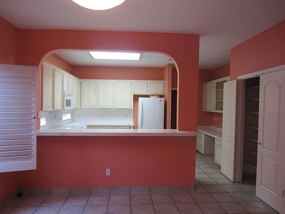 4th image of 13546 Peseta Ct