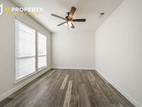 4th image of 11946 Yoakum Dr