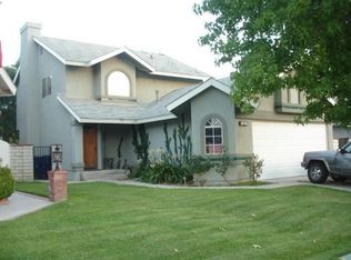 28748 Raintree Ln, Santa Clarita, CA 91390