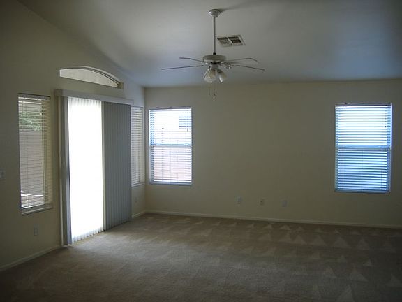 3rd image of 246 S Oakland