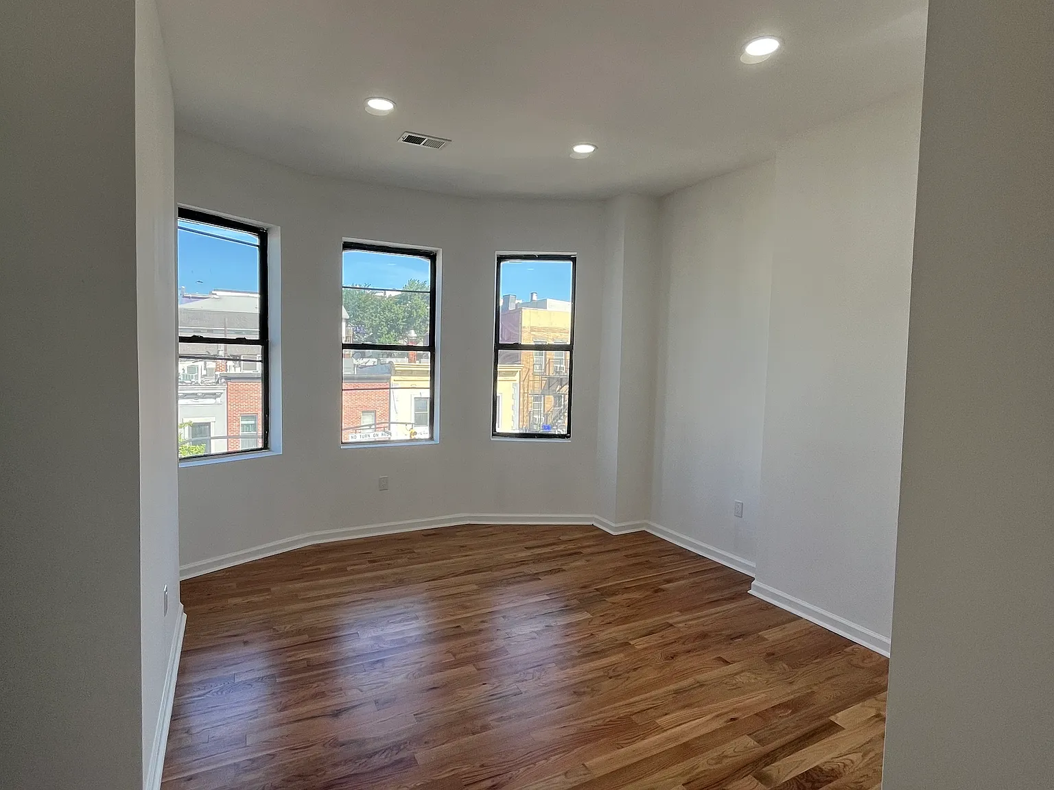7 Star Realty LLC — Photo 3