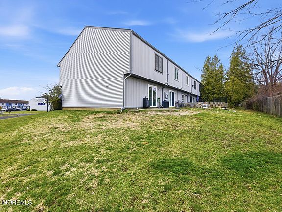 3rd image of 31 Sawmill Road #235