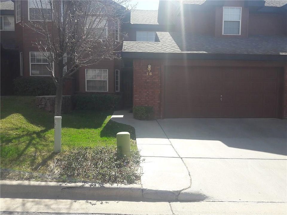 1st image of 16 Williamsburg Dr