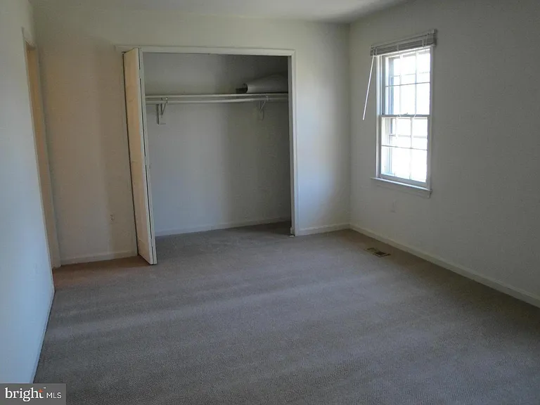 8029 Edinburgh Dr — Photo 16