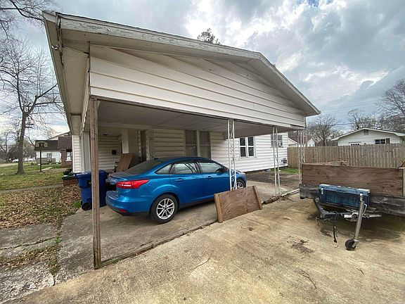 3rd image of 321 N 2nd St