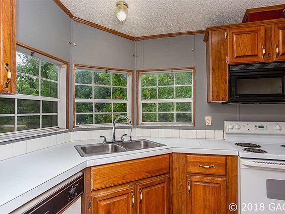 3rd image of 25204 NW 71st Pl