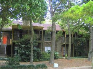 8250 Governor Dr APT 3, Baton Rouge, LA 70820