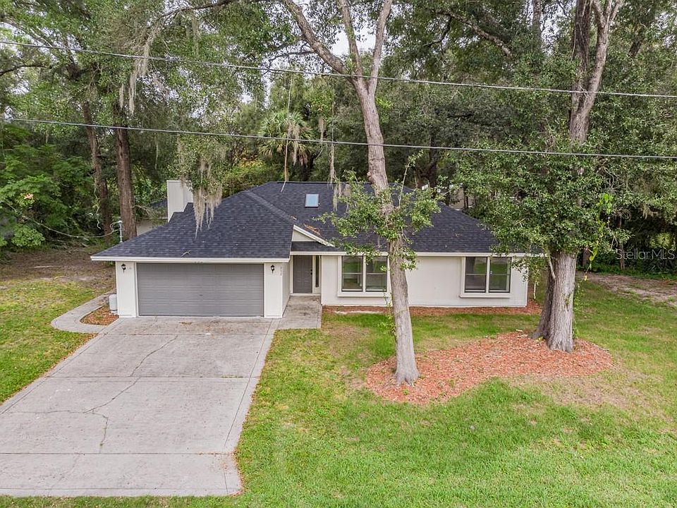 1st image of 352 Clough Ave