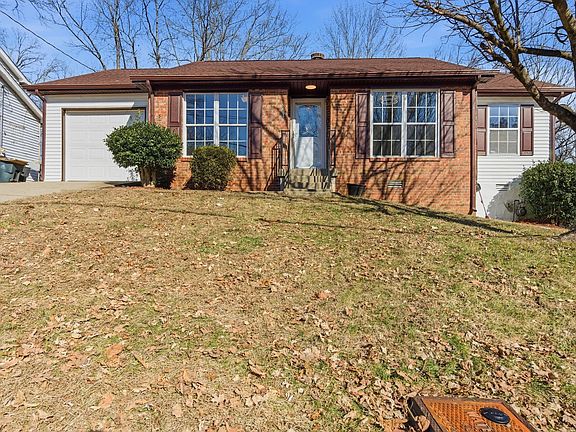 2nd image of 804 Bishopsgate Rd