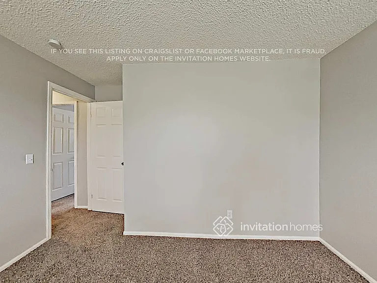 3869 S Helena St — Photo 18