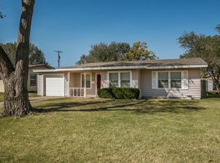 3520 Meadow Dr, Amarillo, TX 79109