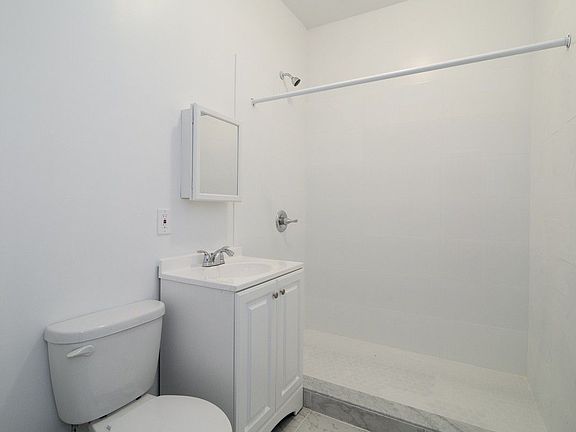 3rd image of 361 W 116th St