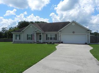 60 Harlee Ln, Ray City, GA 31645