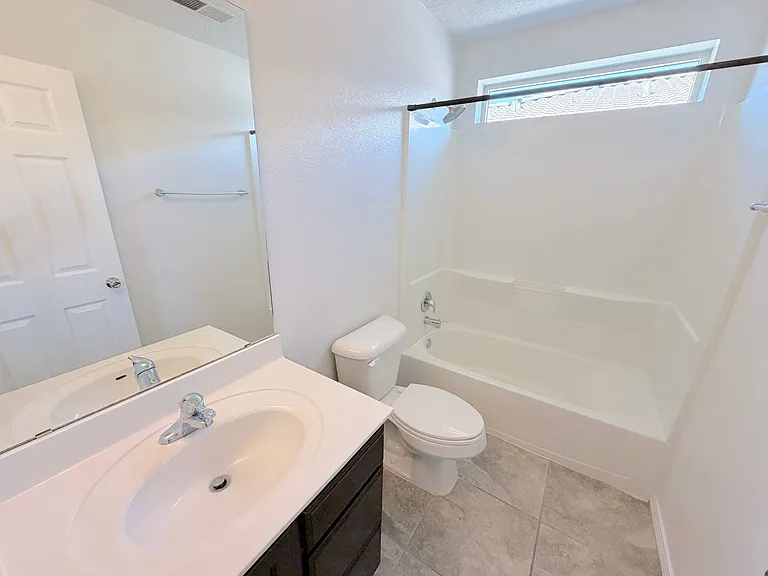 8323 Groundsel Rd NW — Photo 18