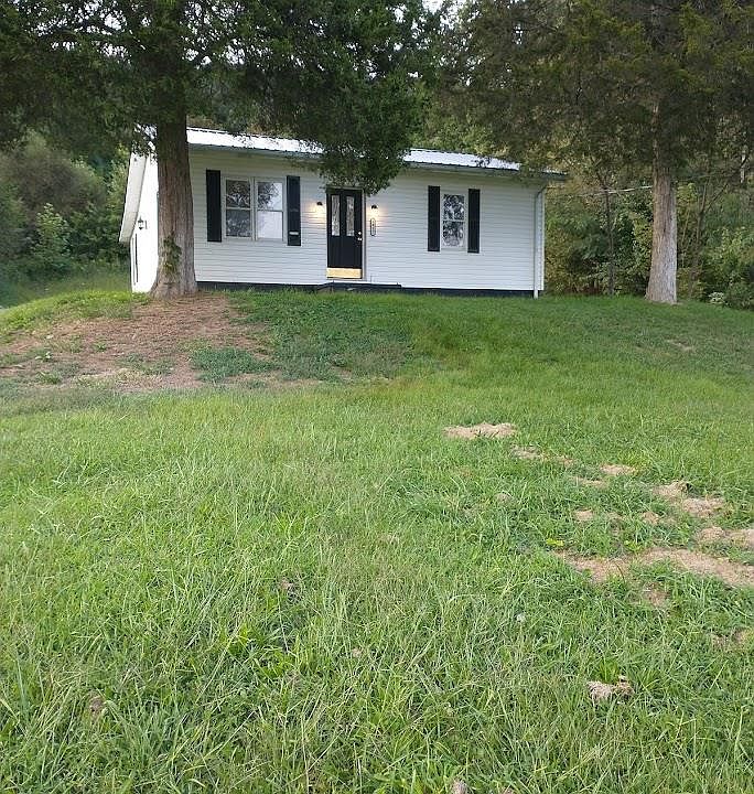 1st image of 1827 Pershing Ave