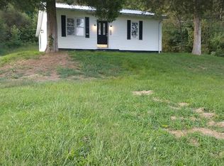 1827 Pershing Ave, West Portsmouth, OH 45663