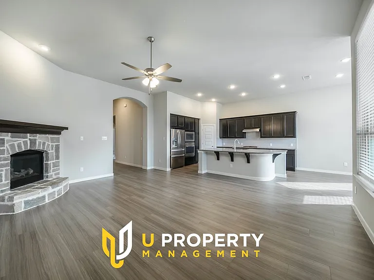 1113 Sheldon Dr — Photo 14