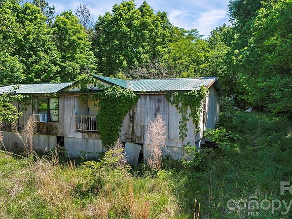 4th image of 1936 Old Richburg Rd