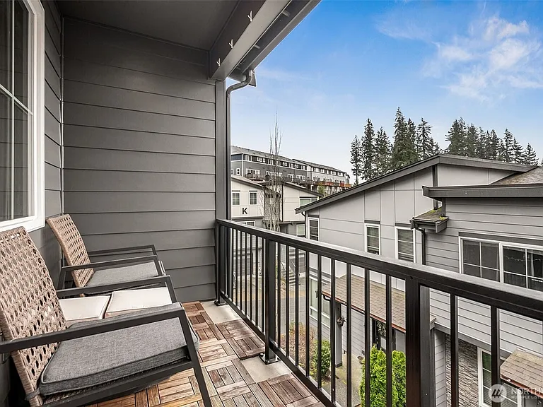 1325 Seattle Hill Rd #L4 — Photo 13