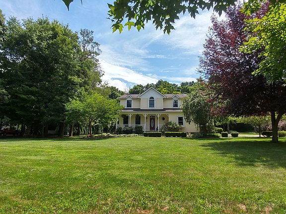 2nd image of 14160 Windsor Heights Dr