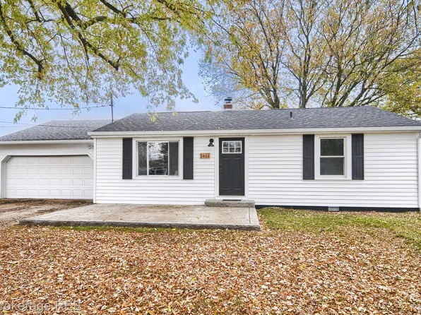1411 Transue Ave, Burton, MI 48509