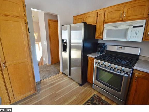 3rd image of 635 W 11th St
