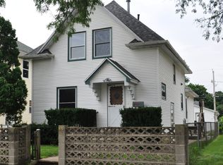 924 Forest Ave, Waterloo, IA 50702