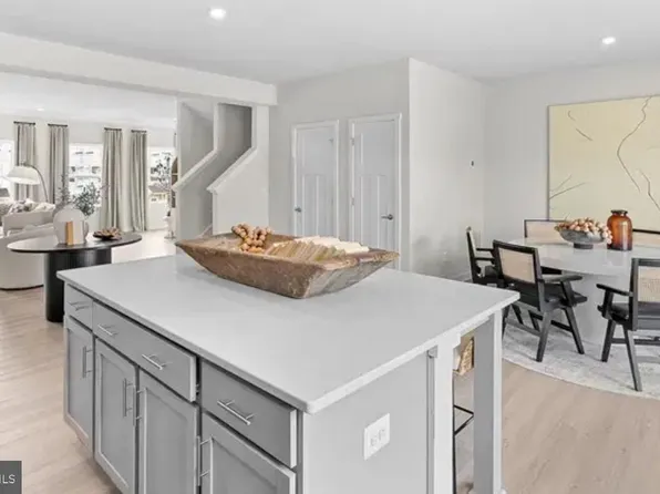 25 Lyriq Ct, Inwood, WV 25428