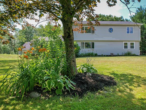 2nd image of 10 Lupine Lane