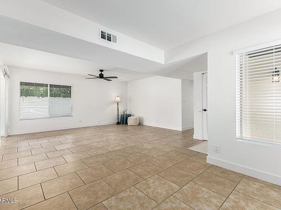 5th image of 823 W ISABELLA Avenue