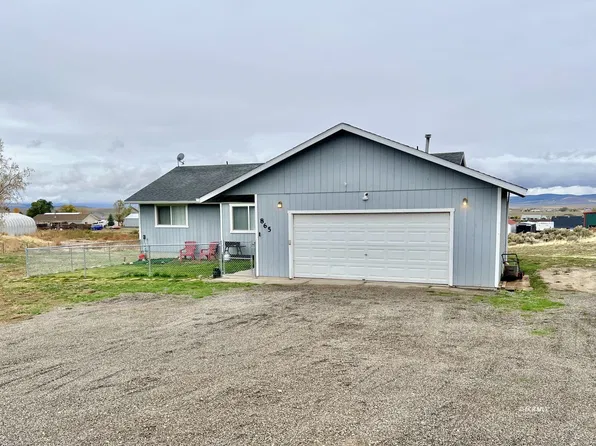 865 Black Oak Dr, Spring Creek, NV 89815