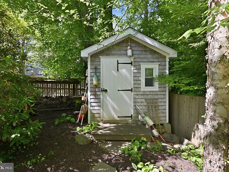 2800 Greenvale St — Photo 62