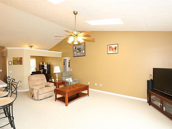 5th image of 7895 Summerlin Blvd