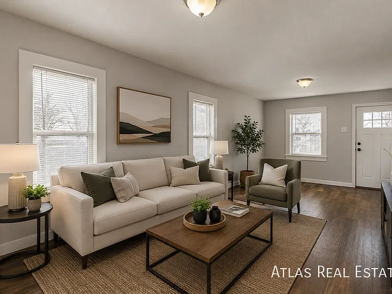 398 S Raleigh St — Photo 2