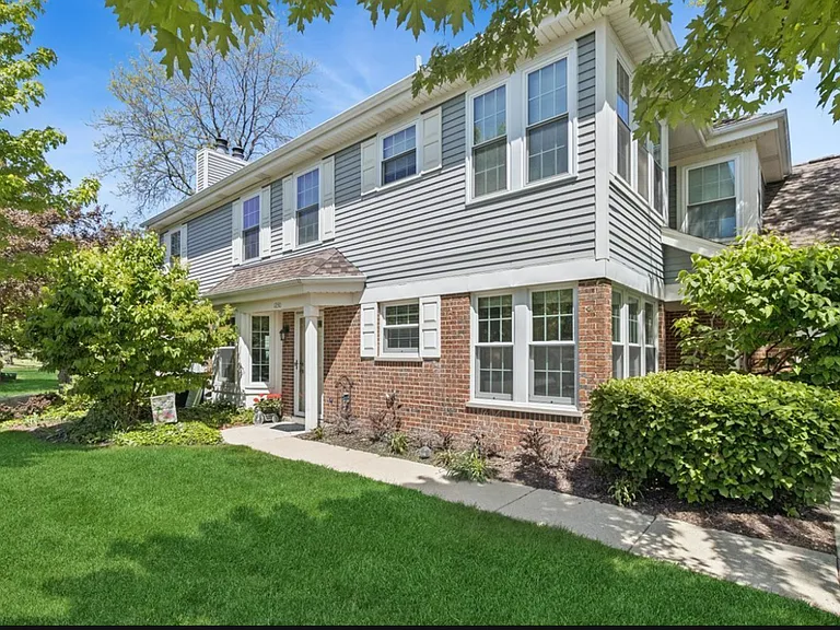 1230 S Wellington Ct — Photo 8