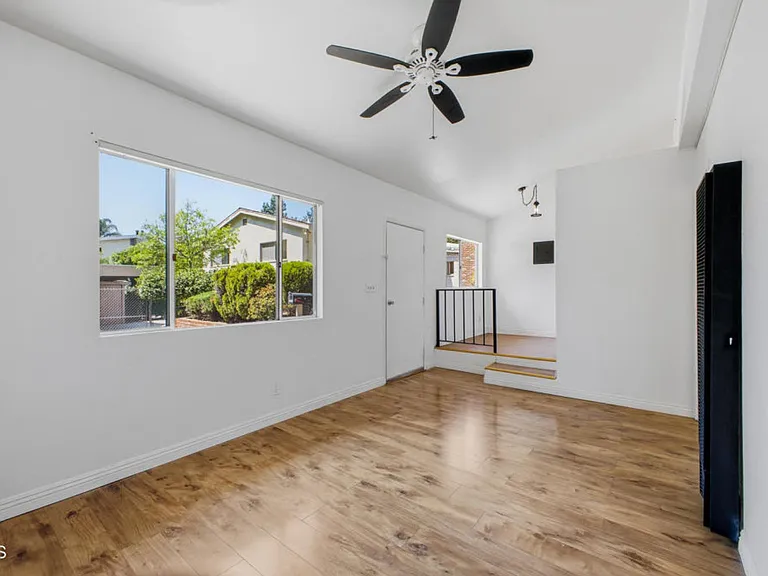 1634 Orange Tree Ln #ADU — Photo 4