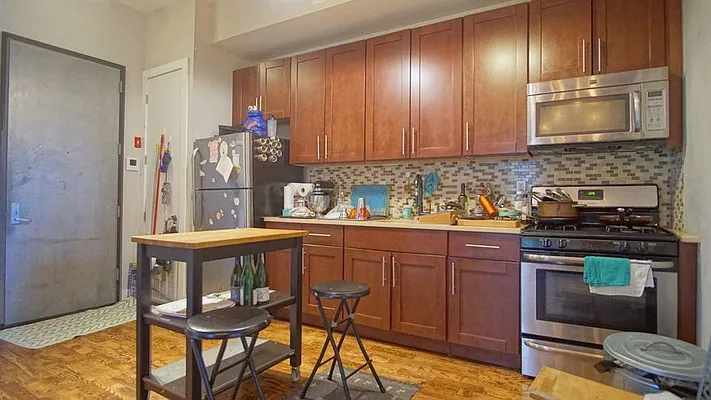 Rented by Nooklyn NYC LLC | media 27